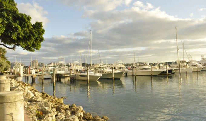 Rental Crewed Boat Catamaran Miami Florida Bahamas