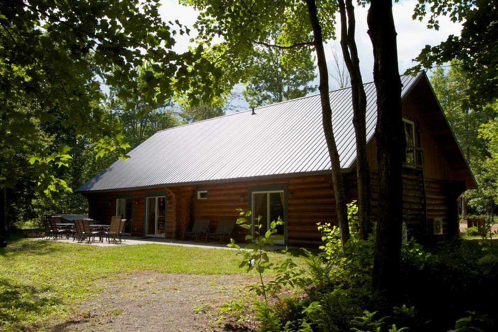 Quebec Holiday Cottage Rentals Facing The St Anne River