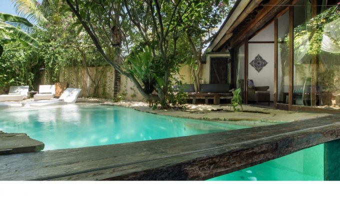 Seminyak Bali villa rental private pool from the beach  
