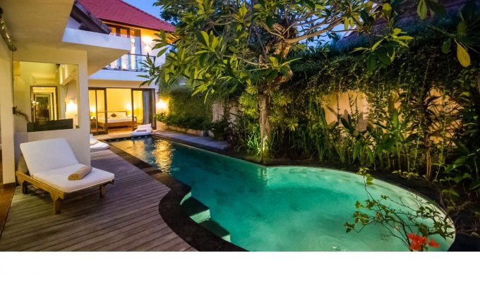 Seminyak Bali villa rental private pool close to the beach with staff  