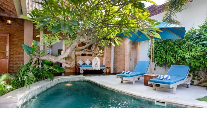 Seminyak Bali villa rental private pool and is 5min from the beach and staff