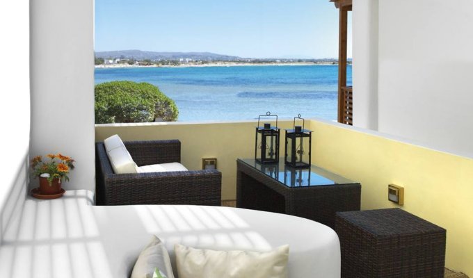 Your stay in Greece, accommodation 8j / 7 nights hotel accommodation with breakfast in standard room.