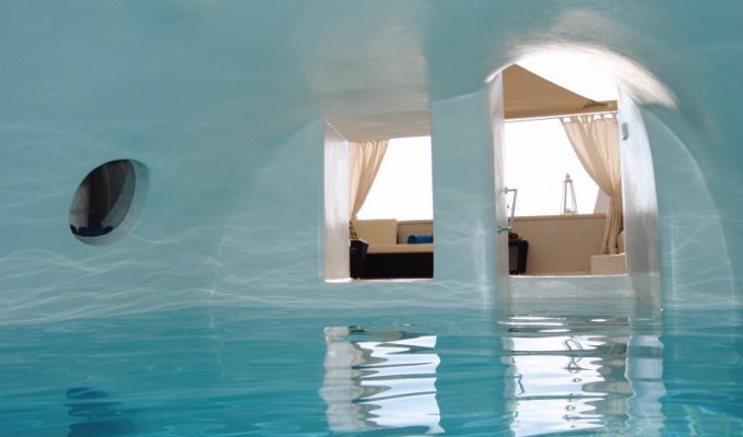 Luxury Santorini Villa Rental with heated indoor swimming pool, ideal for Honeymoon