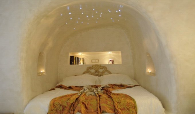 Luxury Santorini Villa Rental with heated indoor swimming pool, ideal for Honeymoon