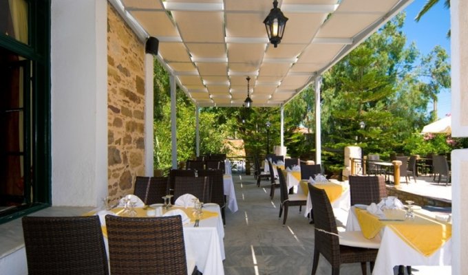 Your stay in Greece, accommodation 8j / 7 nights hotel accommodation with breakfast in standard room. 