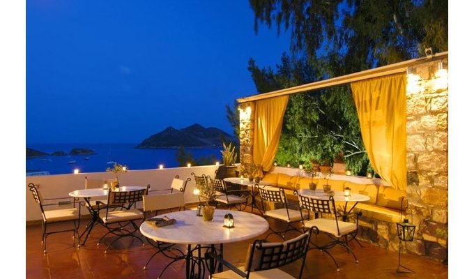 Your stay in Greece, accommodation 8j / 7 nights hotel accommodation with breakfast in standard room. 