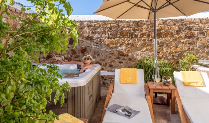 Your stay in Greece, accommodation 8j / 7 nights hotel accommodation with breakfast in standard room. 