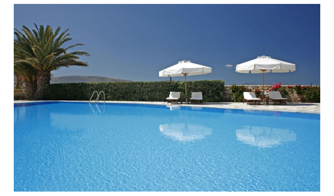 Your stay in Cyclades, Accommodation 8j / 7 nights hotel on bed & breakfast in standard room.