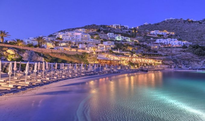 Luxury villa rental Mykonos, with private pool and private beach.