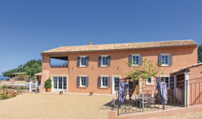 Provence villa rentals Mont Ventoux with heated private pool