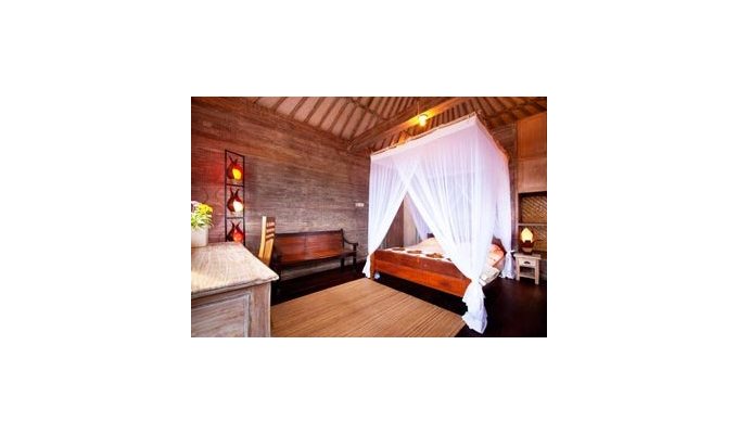 Holiday Villa in Seminyak with private pool 10 minutes from the beach