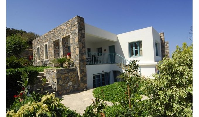 Holiday Villa Crete for 8 people, with private pool and magnificent sea views. Greece Holidays.