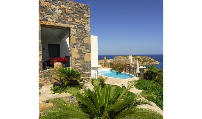 Holiday Villa Crete for 8 people, with private pool and magnificent sea views. Greece Holidays.