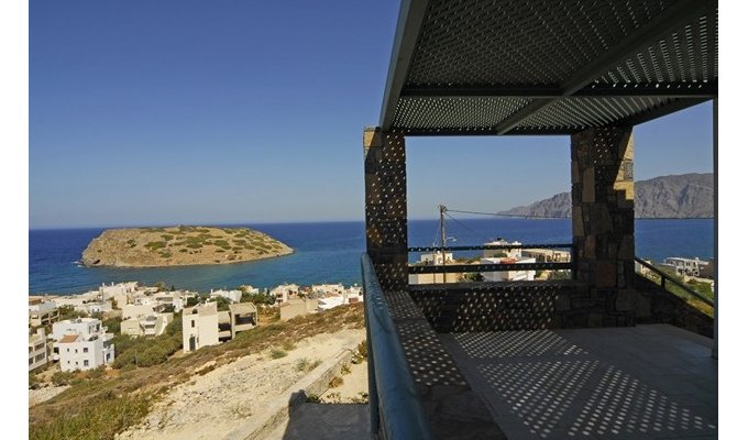 Holiday Villa Crete for 4 people, with private pool and magnificent sea views. Greece Holidays.