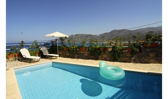 Holiday Villa Crete for 4 people, with private pool and magnificent sea views. Greece Holidays.